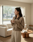 Cropped thick knit cardigan in beige with collared zipper front and ribbed cuffs