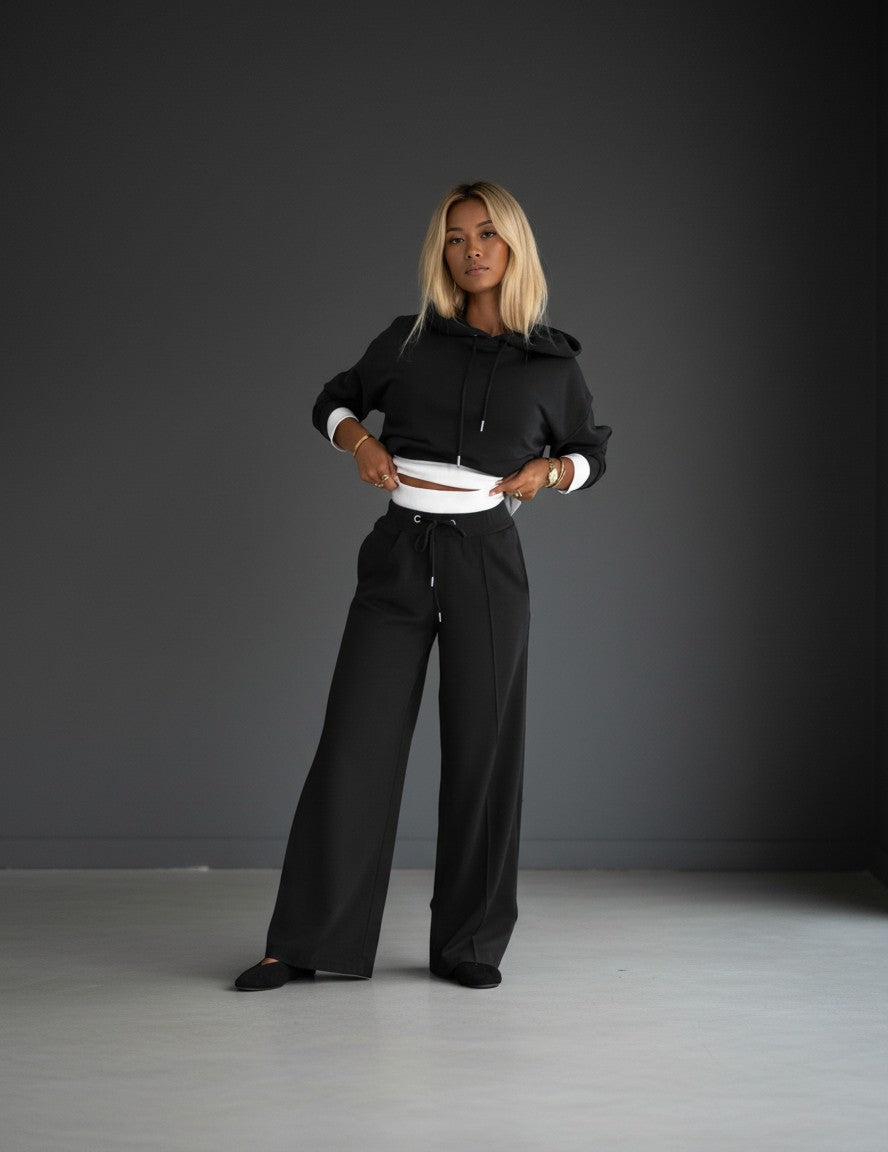 Ava | Modern Chic Relaxed Fit Tracksuit 2