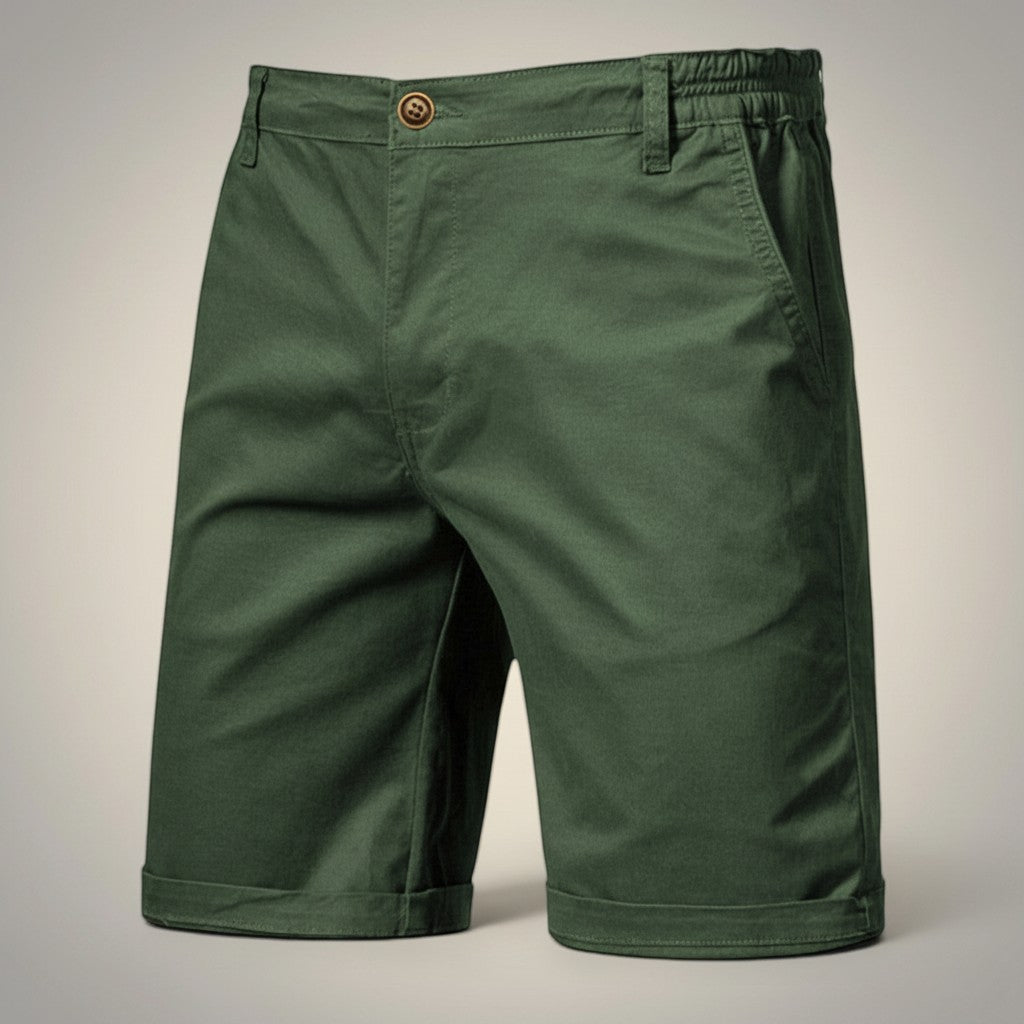 Men's chino shorts in green, relaxed fit, button fly, front slant pockets